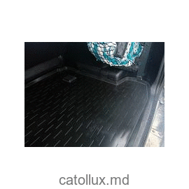 Коврик в багажник резиновый Aileron для Mitsubishi Pajero III (1999-2006)/Pajero IV (2006- ) (71007) 