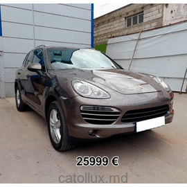 Automobil Porsche Cayenne 2010 