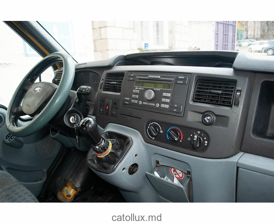 Microbuz Ford Tranzit 