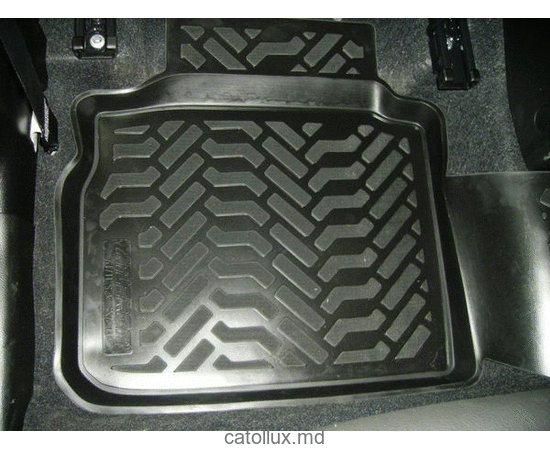 61711 Suzuki SX4 II (2013-)  covoraș de cauciuc auto pentru interior 